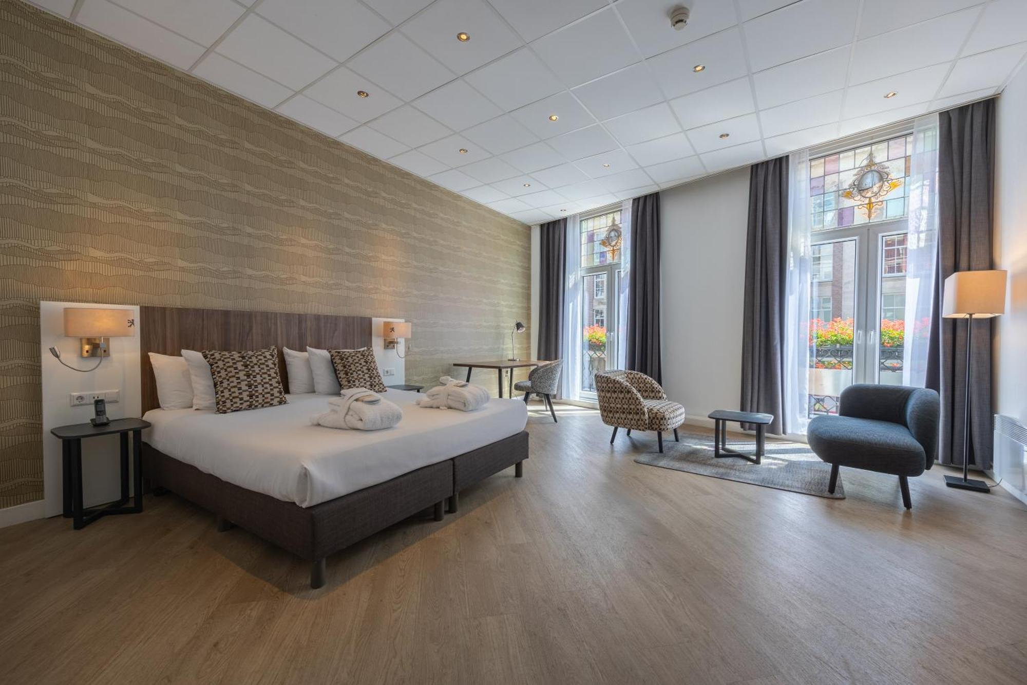 Hotel Amsterdam De Roode Leeuw Экстерьер фото